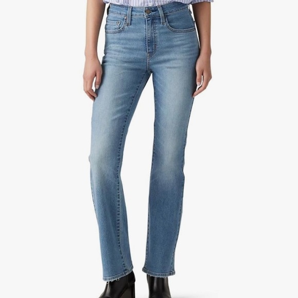 Levi's Denim - BRAND NEW Levi's Blue 725 High rise Bootcut